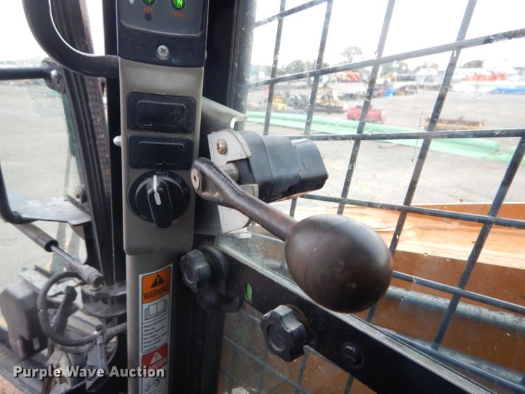 image for item DH2160 2013 Case SR175 skid steer