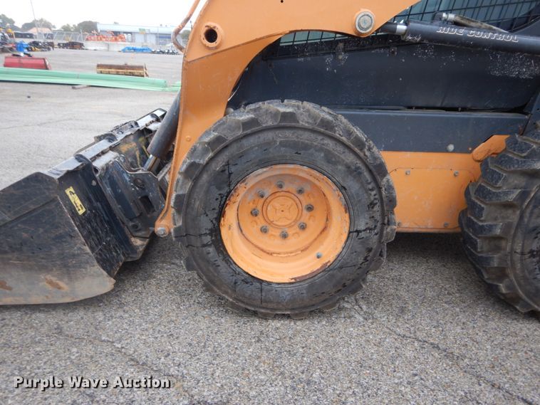image for item DH2160 2013 Case SR175 skid steer
