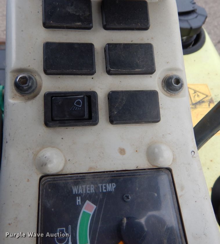 image for item DH2161 2010 IHI 15VX mini excavator