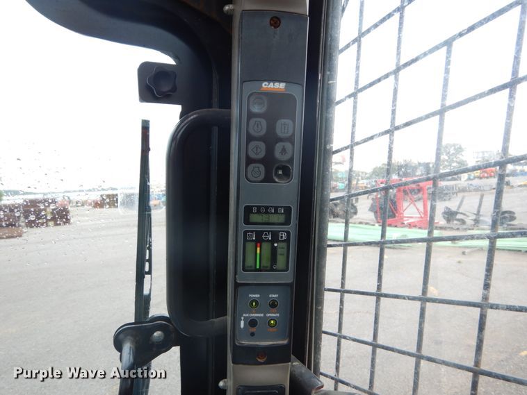 image for item DH2162 2011 Case TR270 skid steer