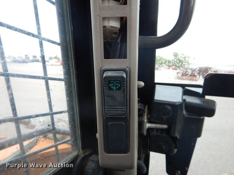 image for item DH2162 2011 Case TR270 skid steer