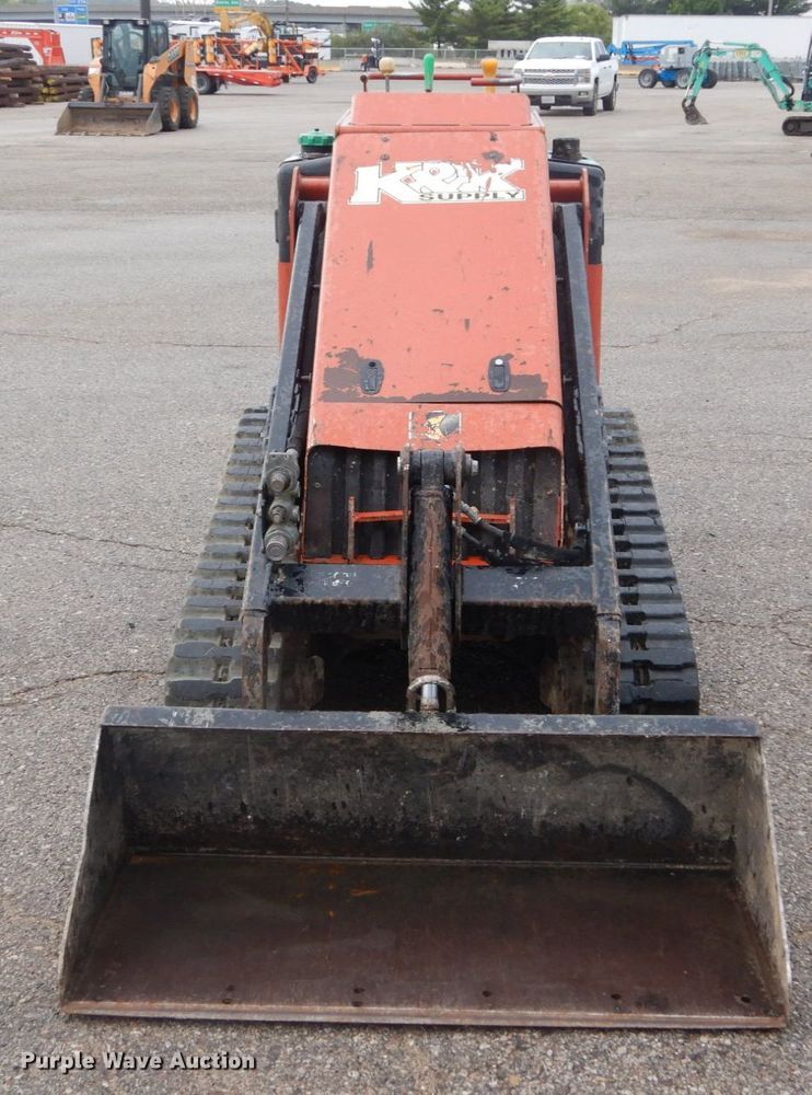 image for item DH2163 2014 Ditch Witch SK750 compact utility loader
