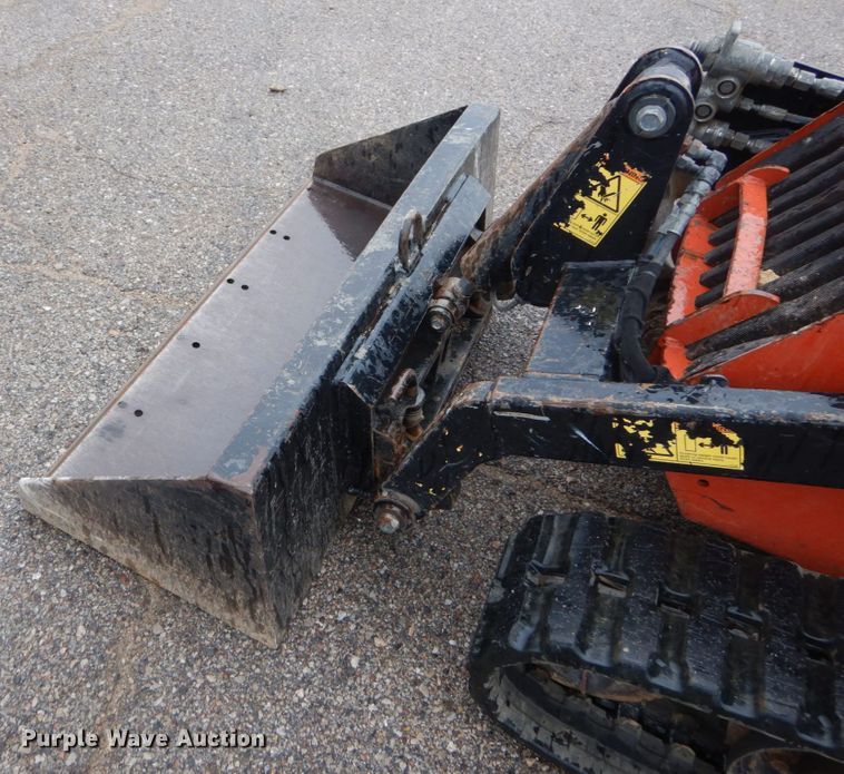 image for item DH2163 2014 Ditch Witch SK750 compact utility loader