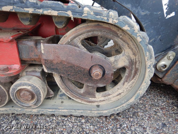 image for item DH2164 2013 Toro TX427 compact utility loader