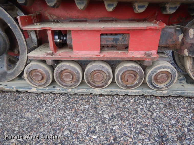 image for item DH2164 2013 Toro TX427 compact utility loader