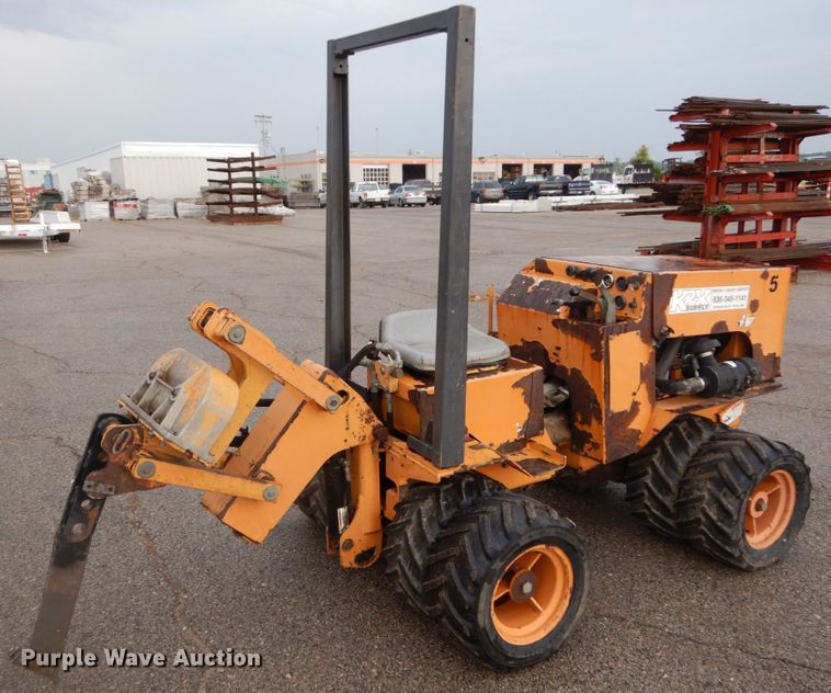 image for item DH2165 2001 Case Maxi Sneaker cable plow