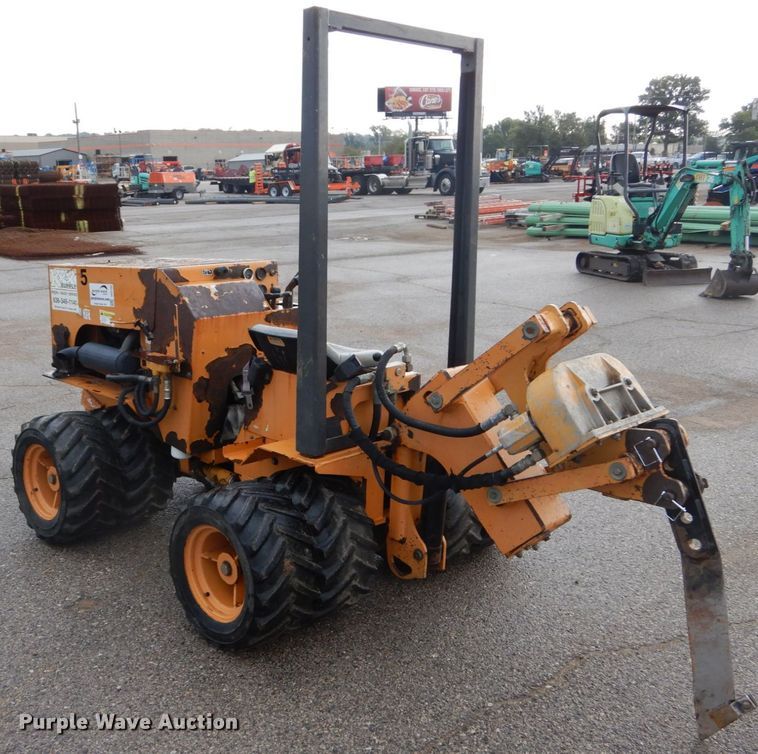 image for item DH2165 2001 Case Maxi Sneaker cable plow