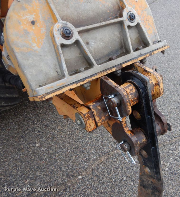 image for item DH2165 2001 Case Maxi Sneaker cable plow