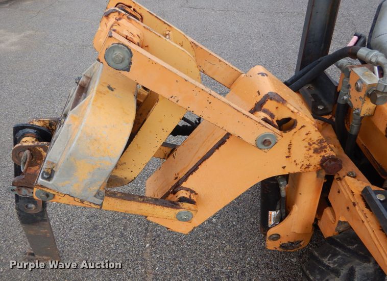 image for item DH2165 2001 Case Maxi Sneaker cable plow