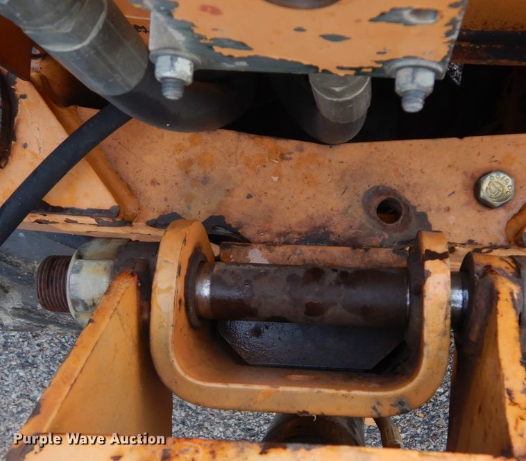 image for item DH2165 2001 Case Maxi Sneaker cable plow