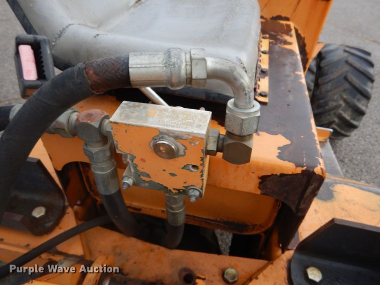 image for item DH2165 2001 Case Maxi Sneaker cable plow