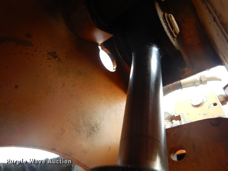 image for item DH2165 2001 Case Maxi Sneaker cable plow