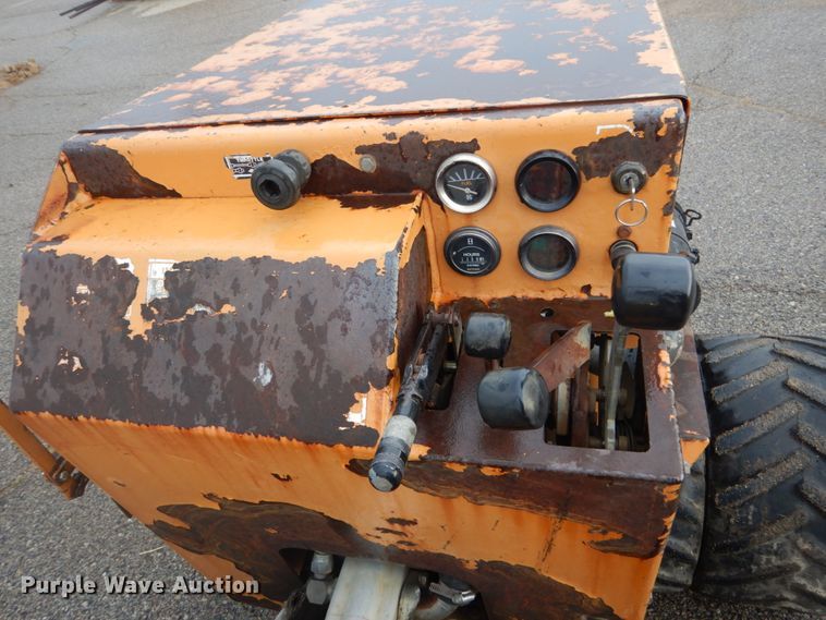 image for item DH2165 2001 Case Maxi Sneaker cable plow