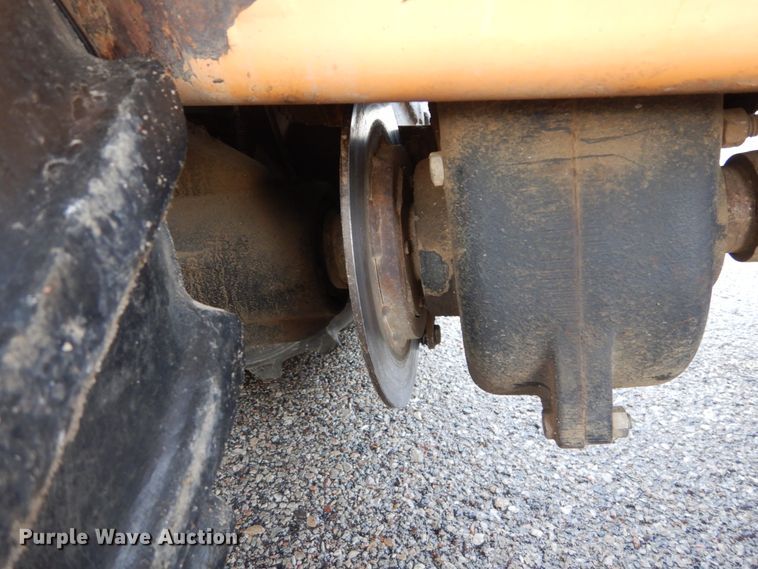 image for item DH2165 2001 Case Maxi Sneaker cable plow