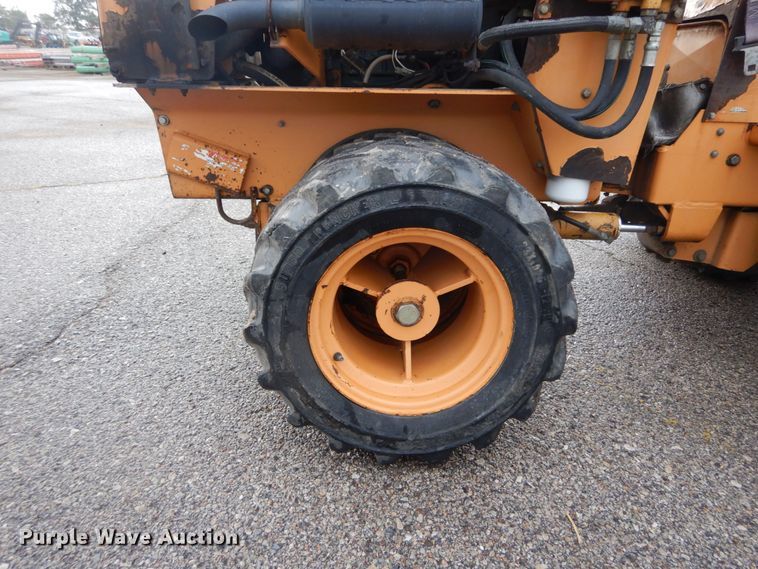 image for item DH2165 2001 Case Maxi Sneaker cable plow