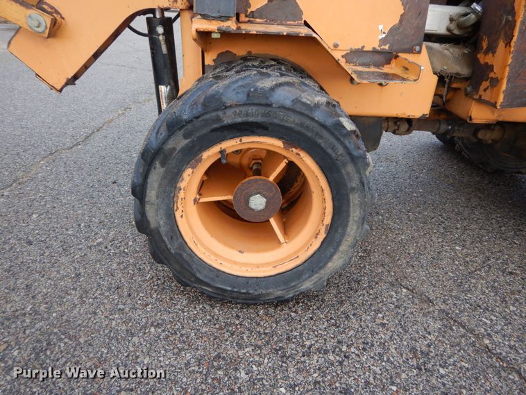 image for item DH2165 2001 Case Maxi Sneaker cable plow