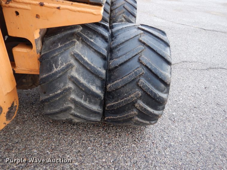 image for item DH2165 2001 Case Maxi Sneaker cable plow