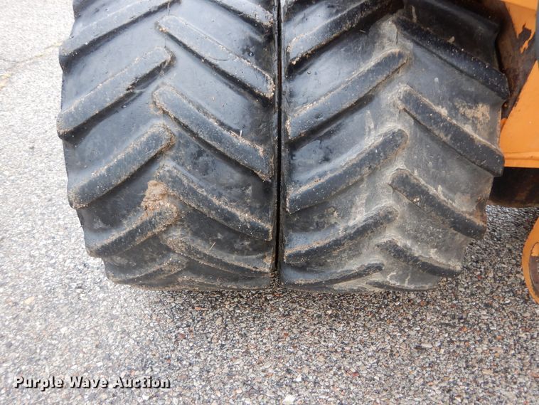 image for item DH2165 2001 Case Maxi Sneaker cable plow