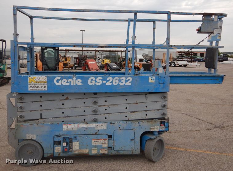 image for item DH2167 2012 Genie GS-2632 scissor lift
