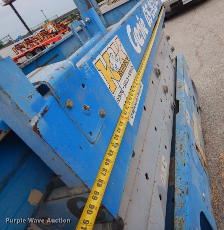 image for item DH2167 2012 Genie GS-2632 scissor lift