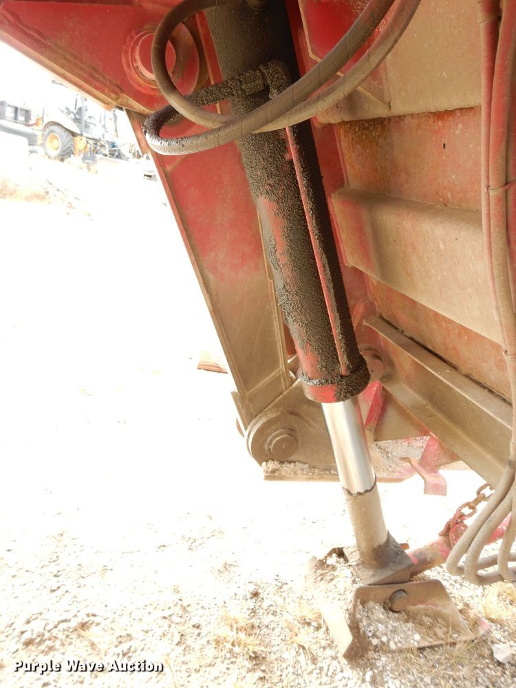 image for item DH2625 2002 Load King 404DFP lowboy equipment trailer