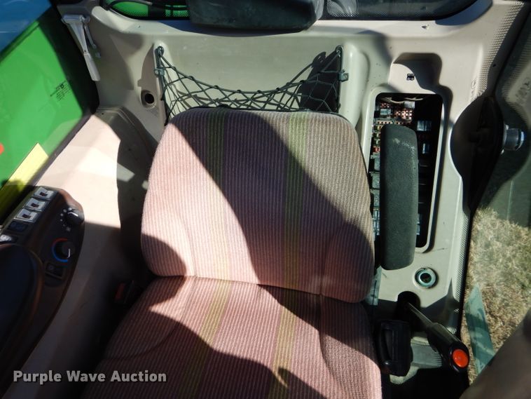 image for item DH2627 2003 John Deere 3400 telehandler