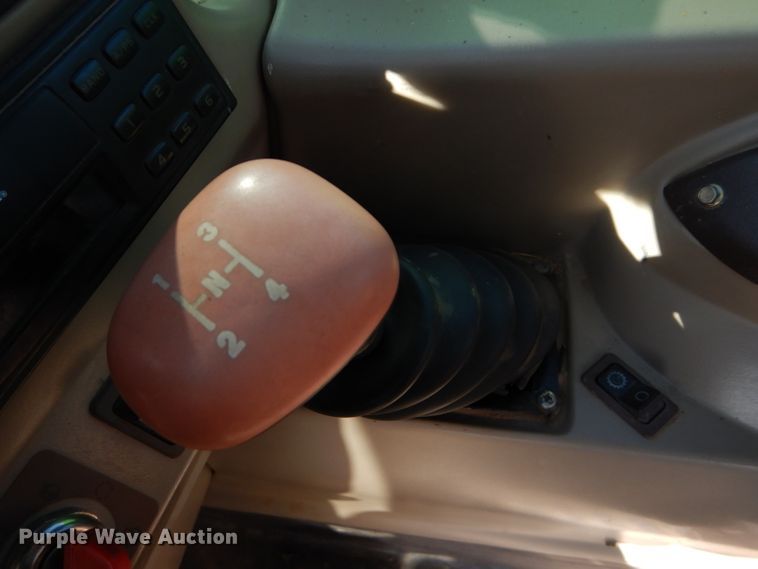 image for item DH2627 2003 John Deere 3400 telehandler