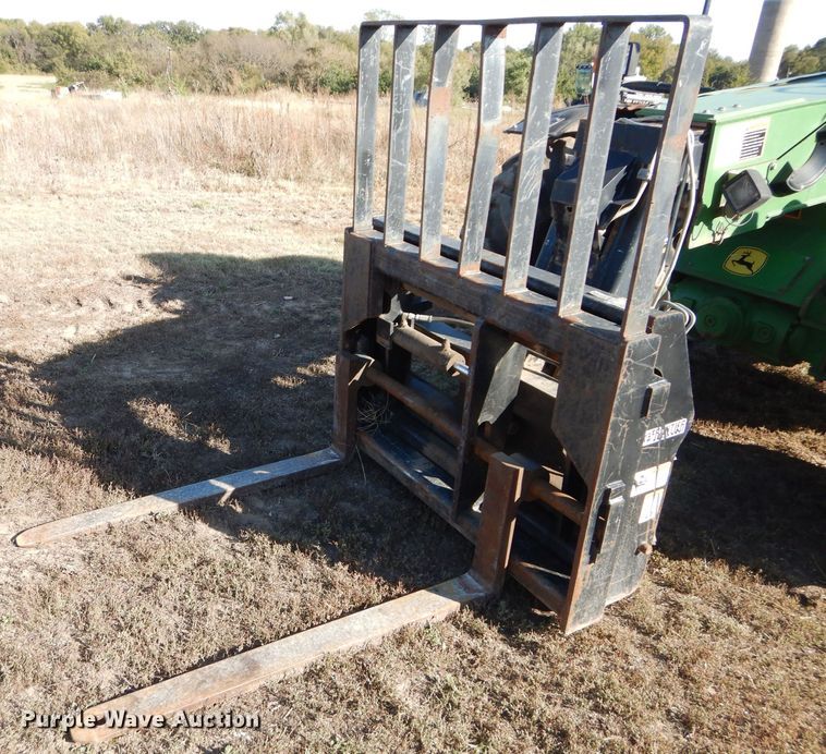 image for item DH2627 2003 John Deere 3400 telehandler