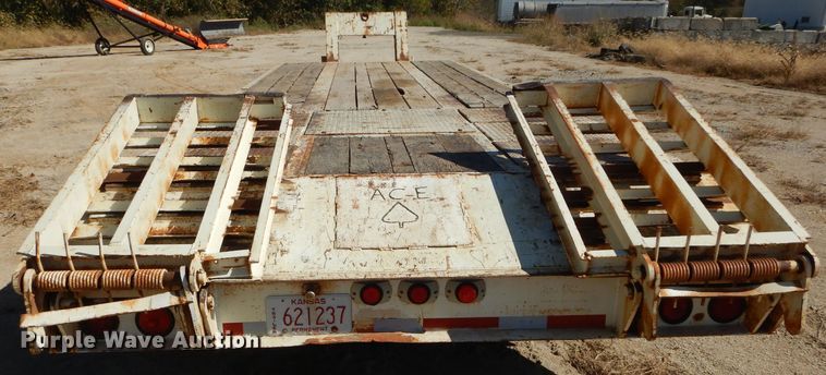 image for item DH2646 1997 Holden HLB36225 drop deck equipment trailer