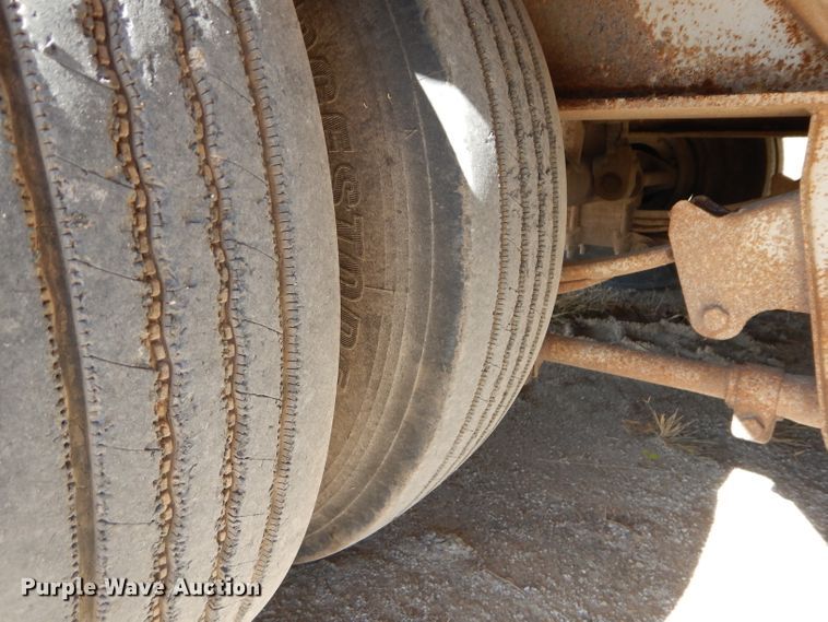 image for item DH2646 1997 Holden HLB36225 drop deck equipment trailer