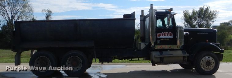 image for item DH6191 1986 Western Star 4900 dump truck