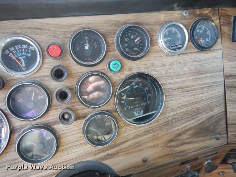 image for item DH6191 1986 Western Star 4900 dump truck