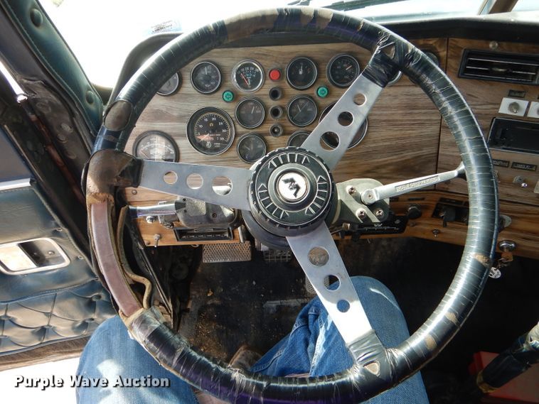 image for item DH6191 1986 Western Star 4900 dump truck