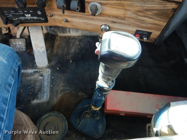 image for item DH6191 1986 Western Star 4900 dump truck