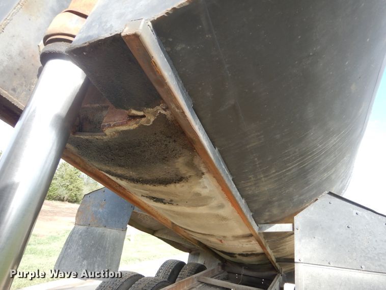 image for item DH6191 1986 Western Star 4900 dump truck