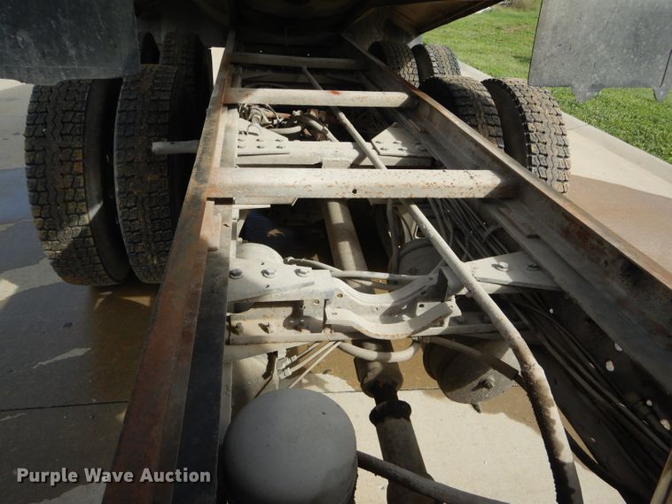 image for item DH6191 1986 Western Star 4900 dump truck