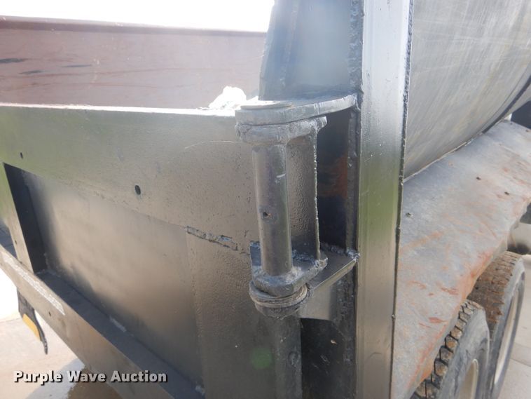 image for item DH6191 1986 Western Star 4900 dump truck