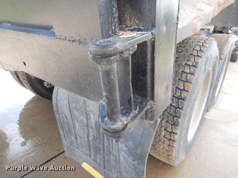 image for item DH6191 1986 Western Star 4900 dump truck