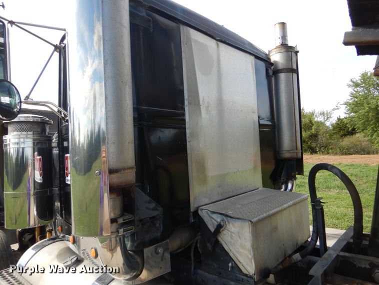 image for item DH6191 1986 Western Star 4900 dump truck