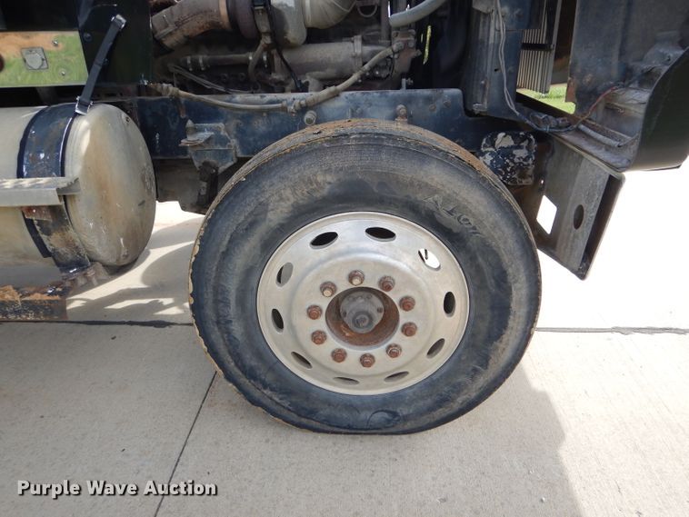 image for item DH6191 1986 Western Star 4900 dump truck