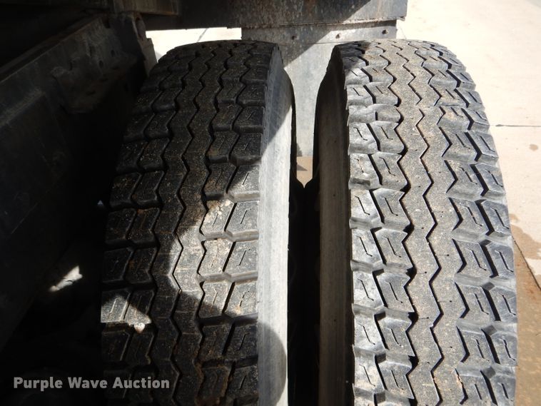 image for item DH6191 1986 Western Star 4900 dump truck