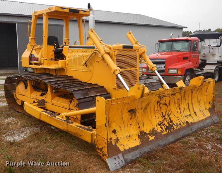 image for item DH6231 1985 Komatsu D65P-8 dozer