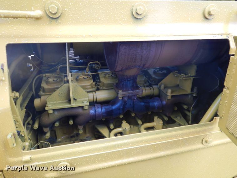 image for item DH6231 1985 Komatsu D65P-8 dozer