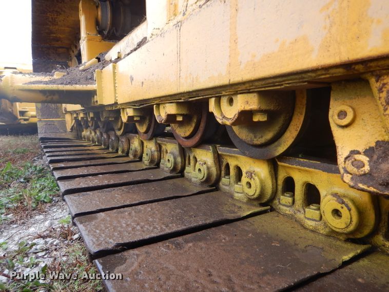 image for item DH6231 1985 Komatsu D65P-8 dozer