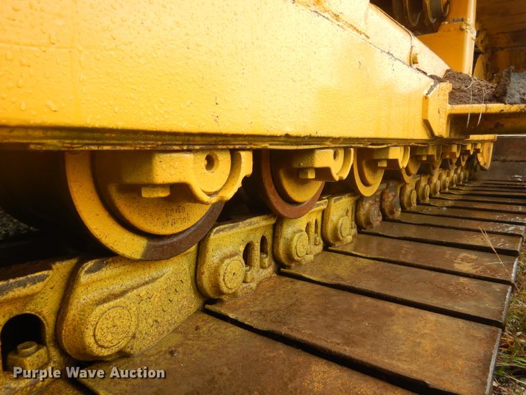 image for item DH6231 1985 Komatsu D65P-8 dozer