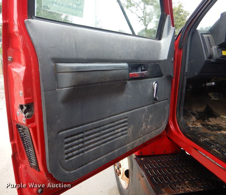 image for item DH6232 1996 GMC TopKick C6500 dump truck