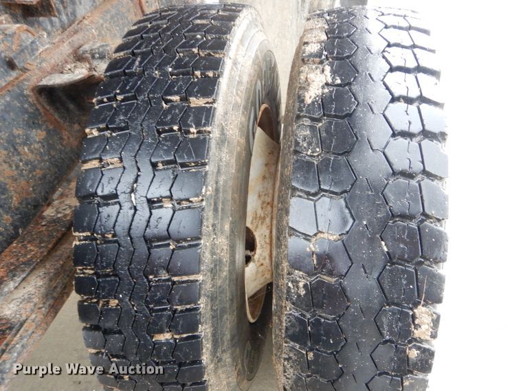 image for item DH6232 1996 GMC TopKick C6500 dump truck