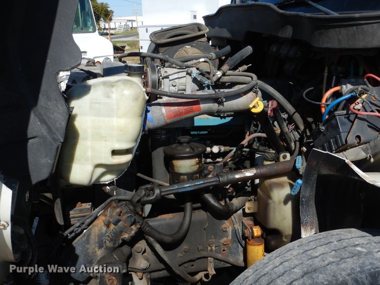 image for item DH6238 2002 International 4300 digger derrick truck