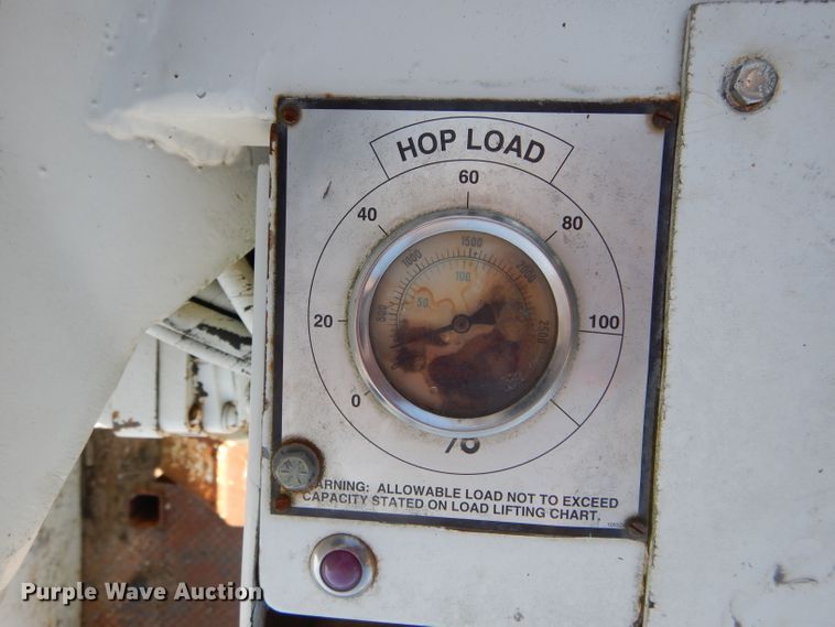 image for item DH6238 2002 International 4300 digger derrick truck