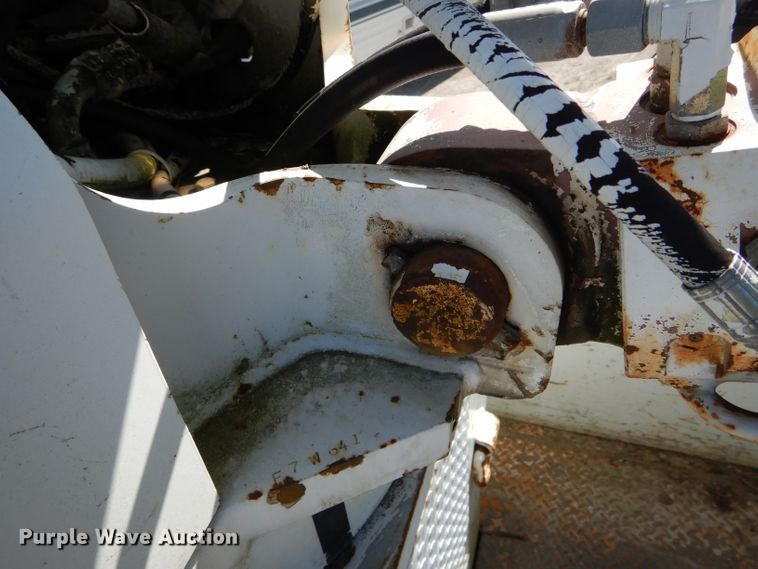 image for item DH6238 2002 International 4300 digger derrick truck